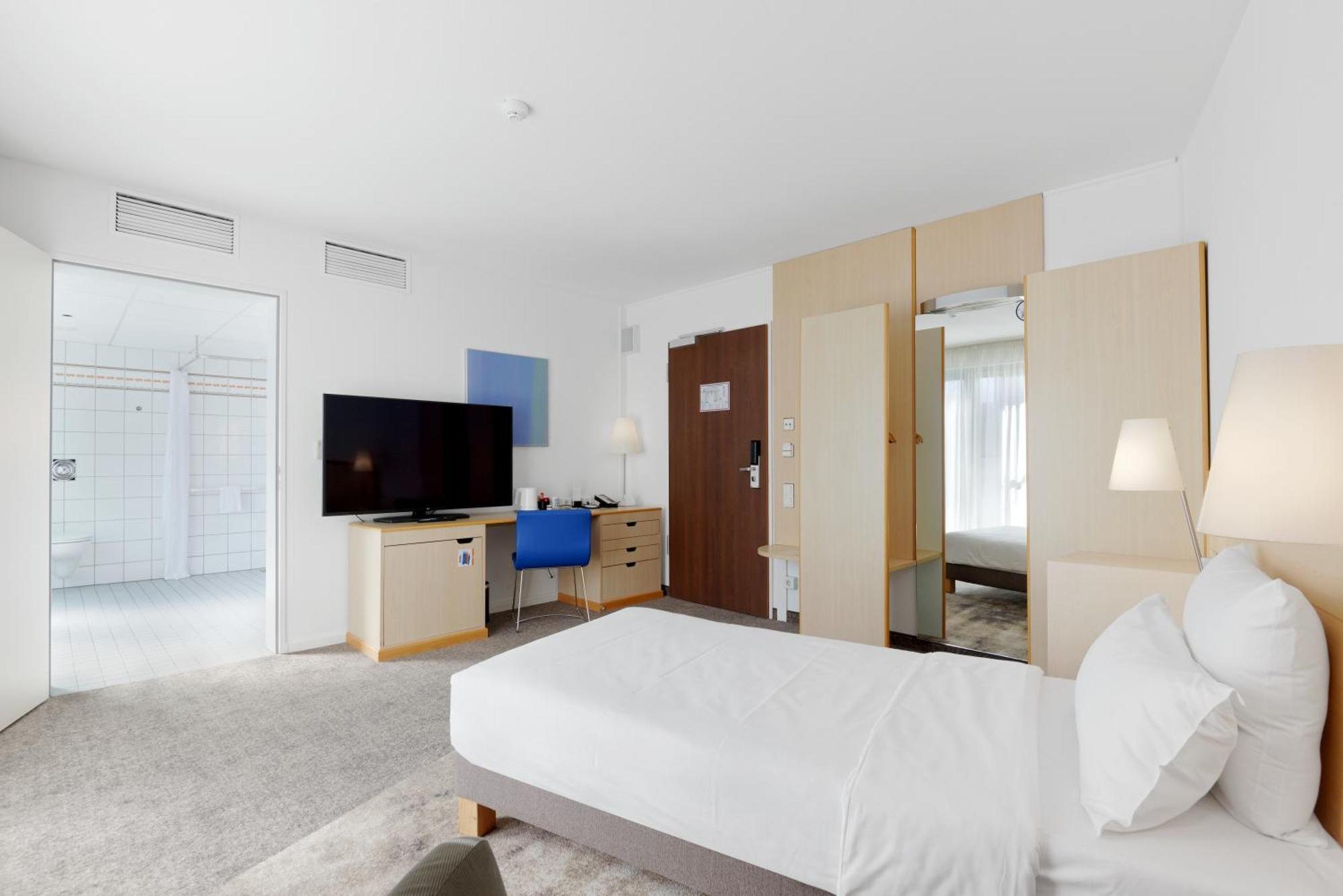Standard single room Accessible,1661105732:JPEG