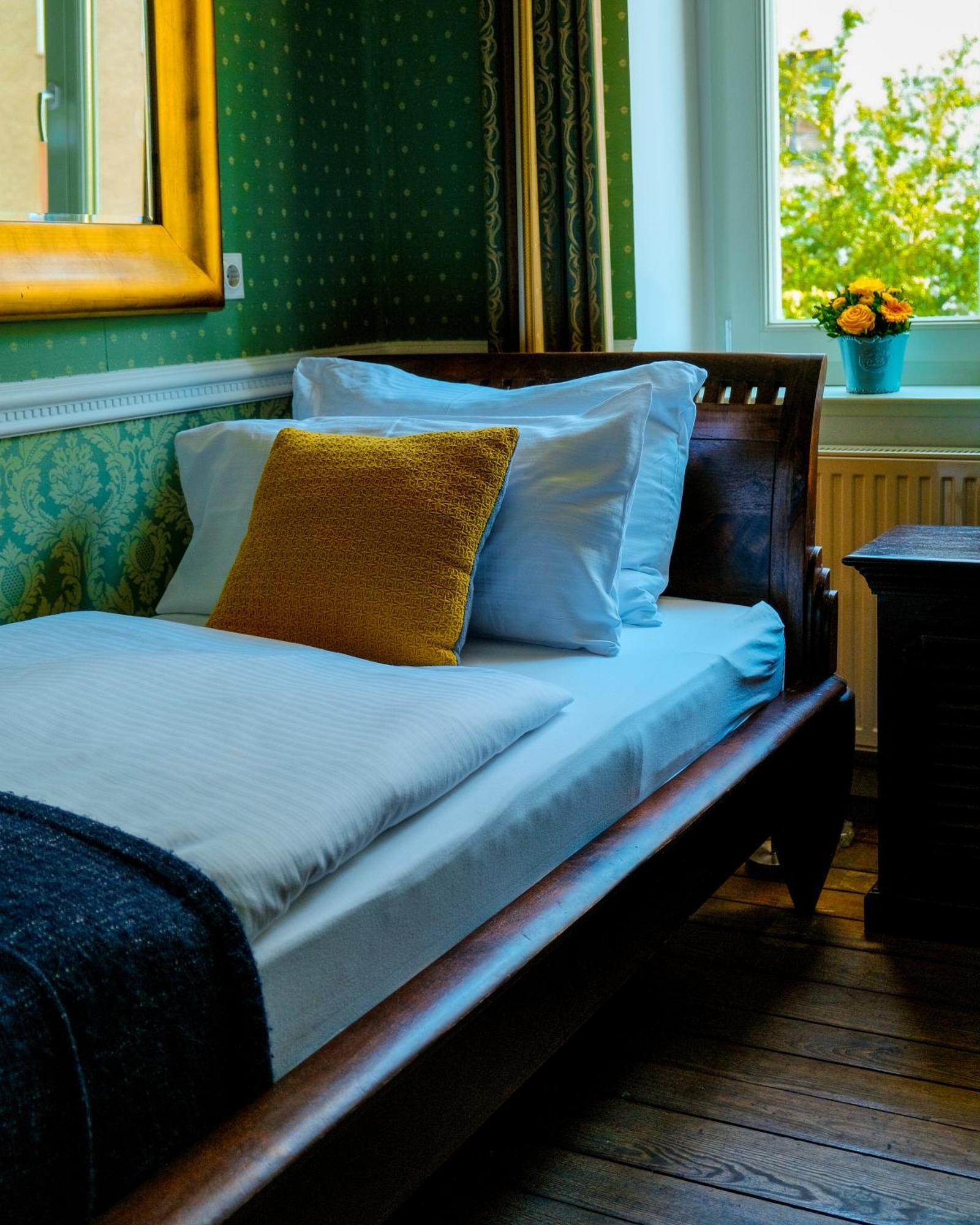 Small Single Room